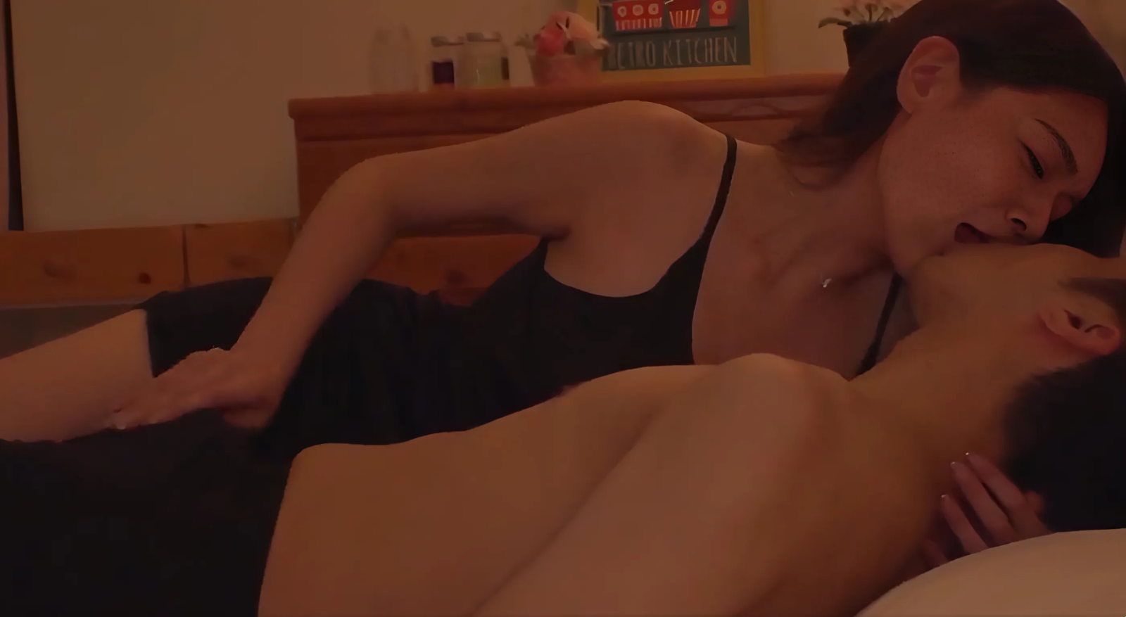 GVH-528 Stepmother's Secret
