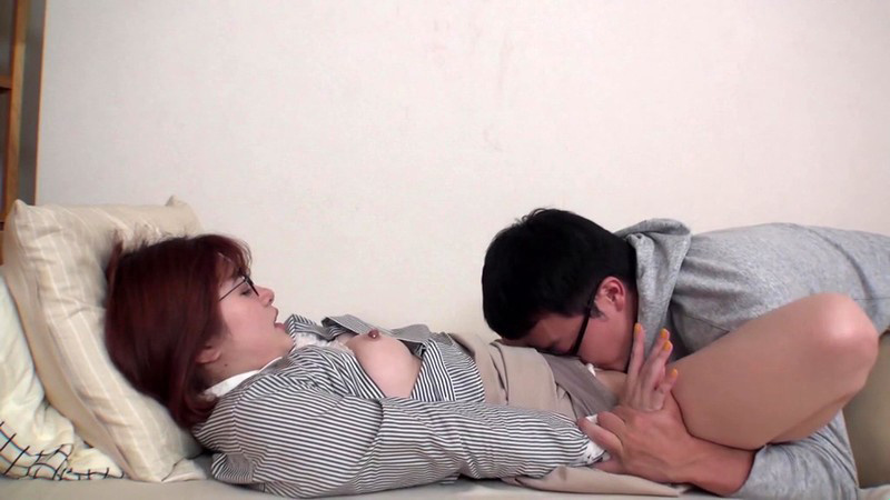 SCR-251 Una vez, superó el límite con una hermosa tutora.